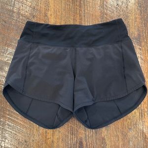 Lululemon midrise speed up short